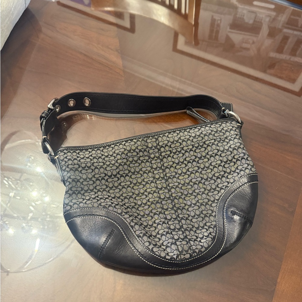 Vintage Y2K Coach Black Soho crescent Shoulder Bag